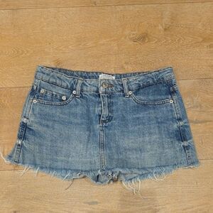 Zara Low/mid Waist Blue Jean Skort with Frayed Hem Size 6
